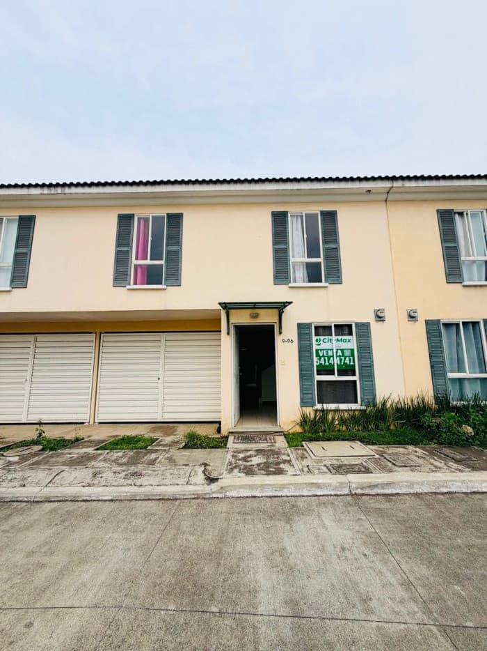 Casa en venta en Jardines de Verona Ciudad Santa Clara - foto 1