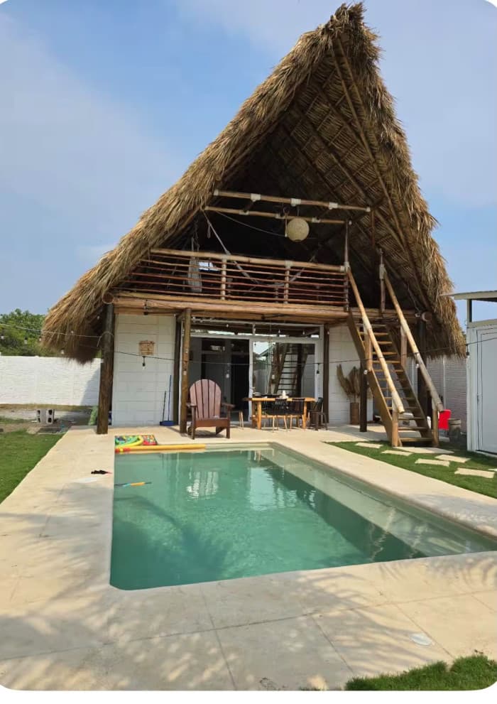 Chalet amueblado en venta, Monterrico - foto 1