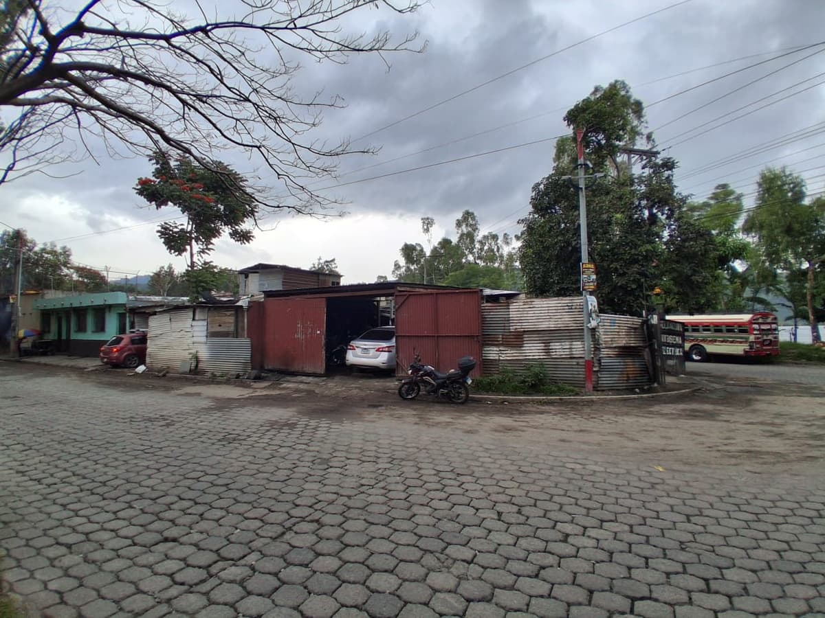 Terreno en Venta en esquina villa canales - foto 1