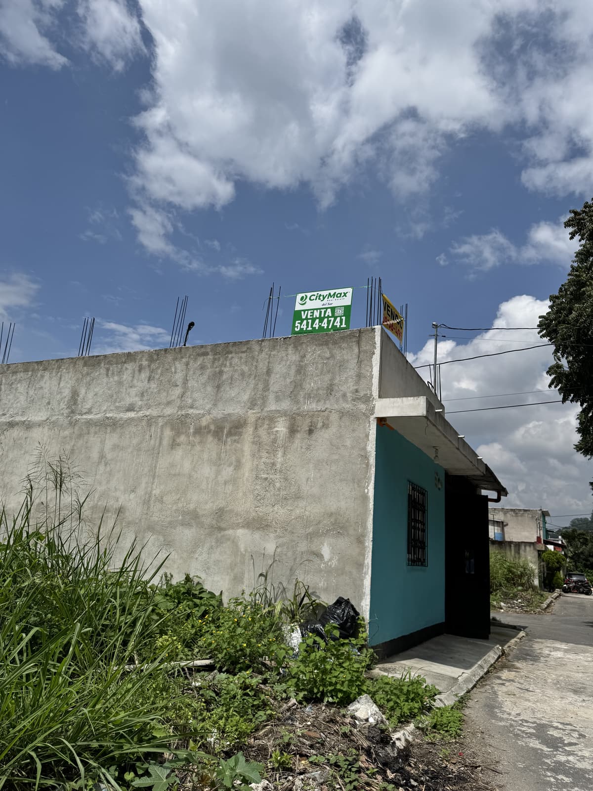 preciosa casa en venta en Villa Canales - foto 1