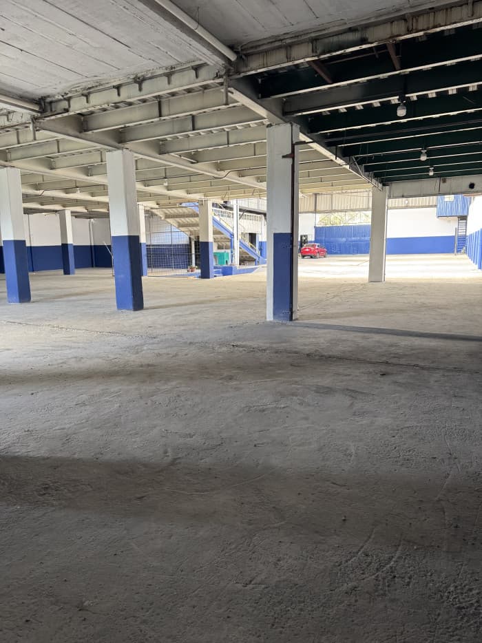 Ofibodega en Renta en San Cristobal, Boulevard Sur  - foto 2