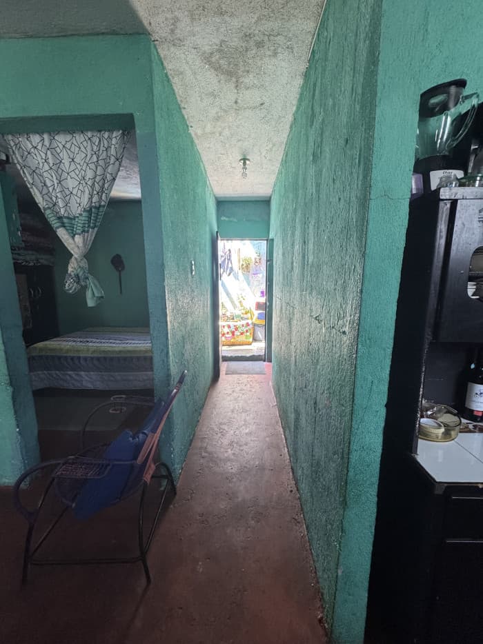 Vendo Casa en Villa Nueva, Col. La Arada Zona 4  - foto 2