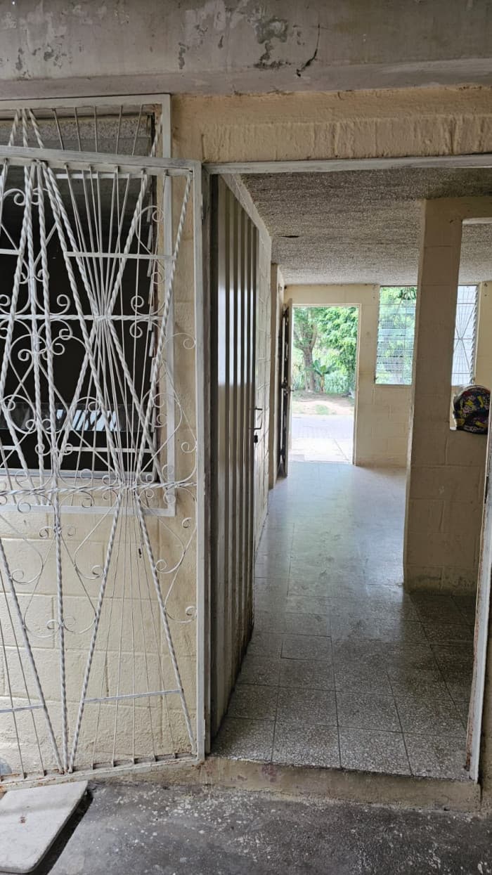 Casa en venta en Villa Nueva con 5 estacionamientos.  - foto 4
