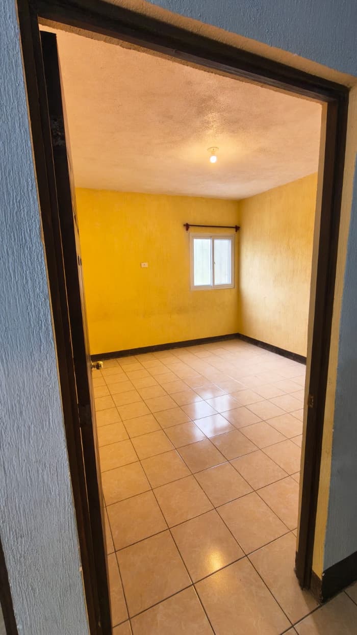 preciosa casa en venta en Villa Canales - foto 8