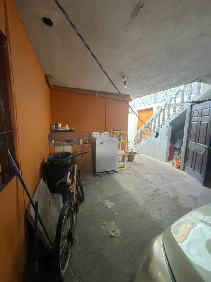 Casa en Venta de 4 Habitaciones en Villa Nueva Zona 4 - foto 2