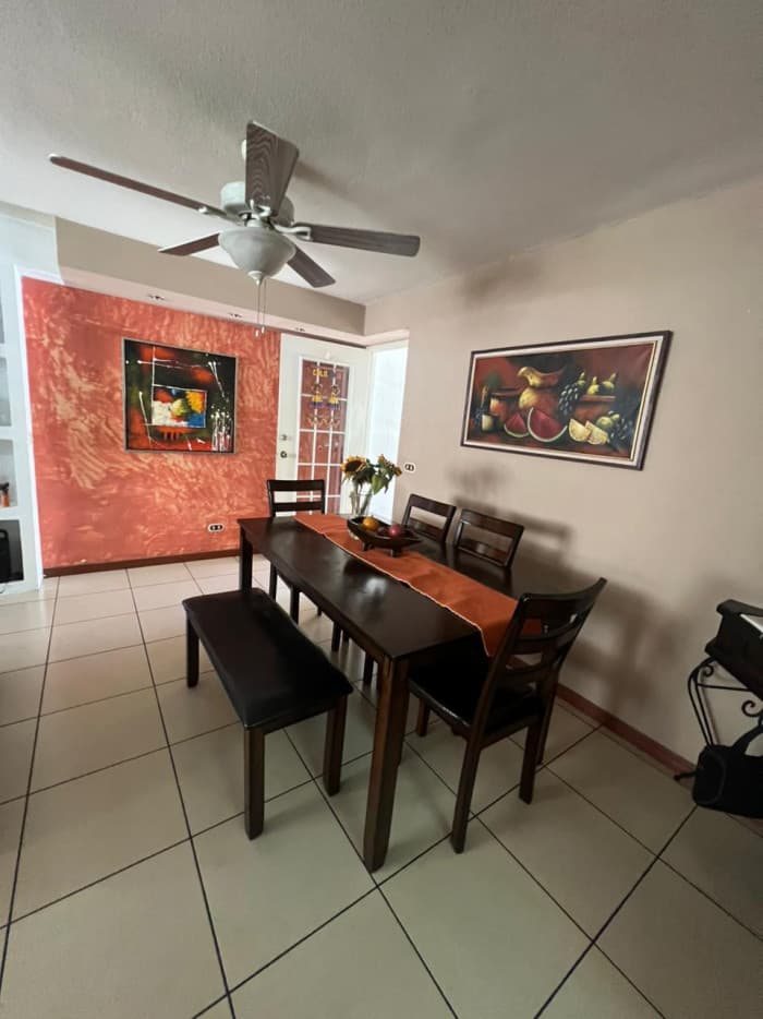 Casa en Venta Jardines de Verona. - foto 2