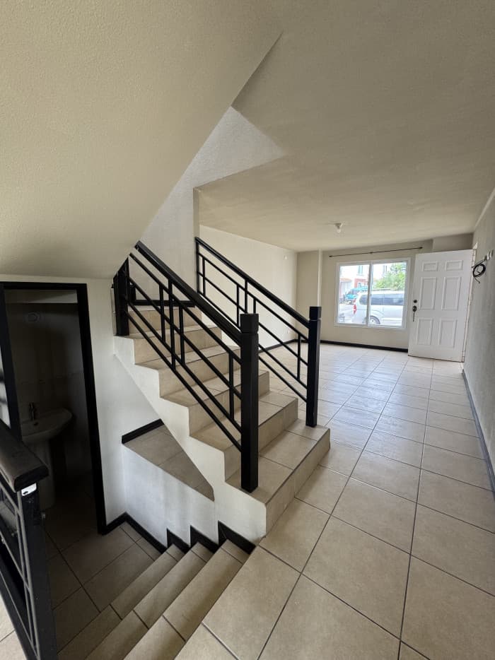 Vendo Casa en Cond en Zona 2 de Villa Nueva (Esquina) - foto 4