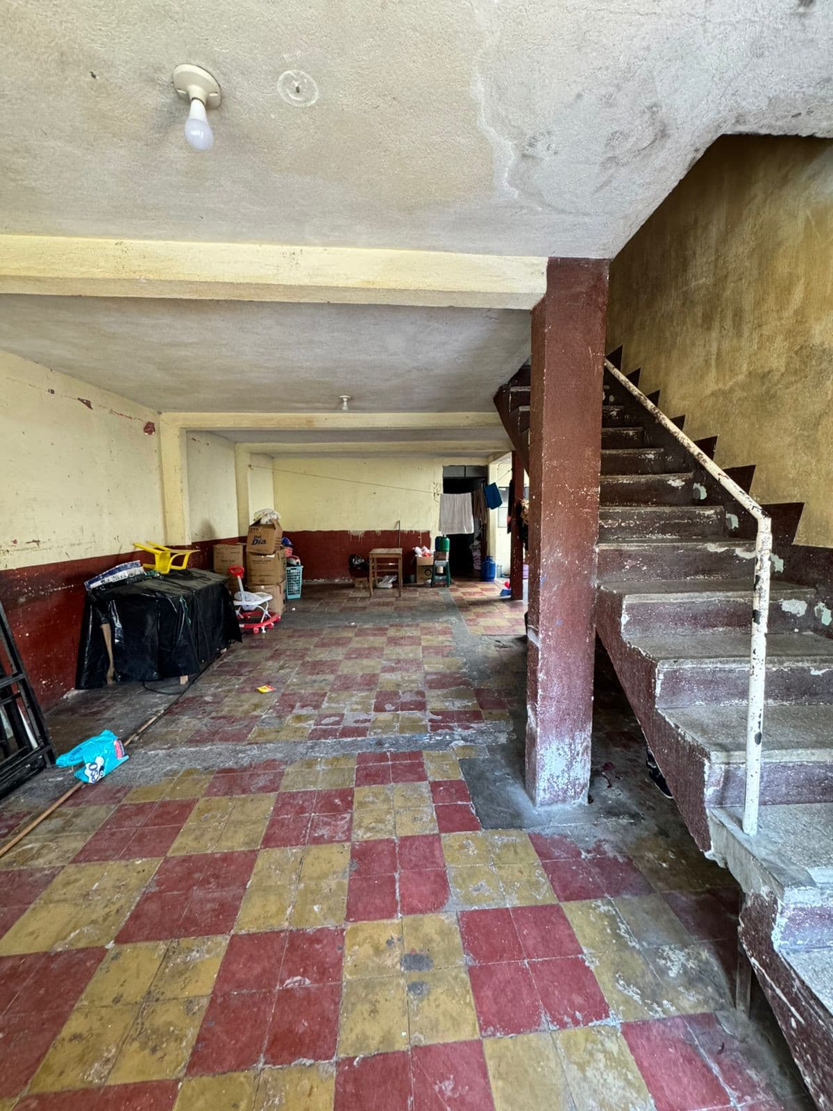 Casa en venta en el centro de Amatitlán - foto 2