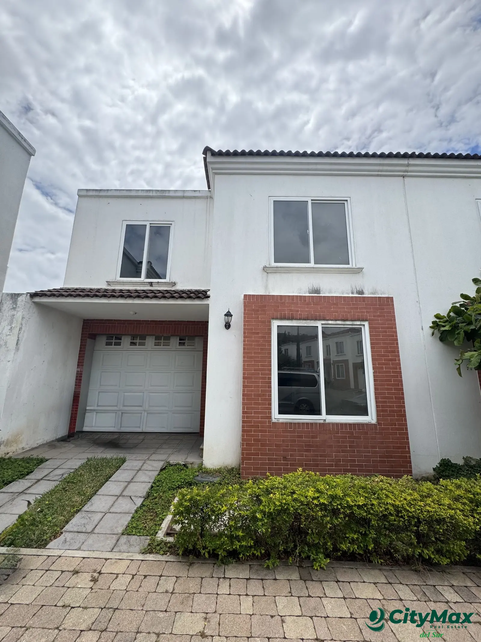 Vendo Casa en Cond en Zona 2 de Villa Nueva (Esquina) - foto 1