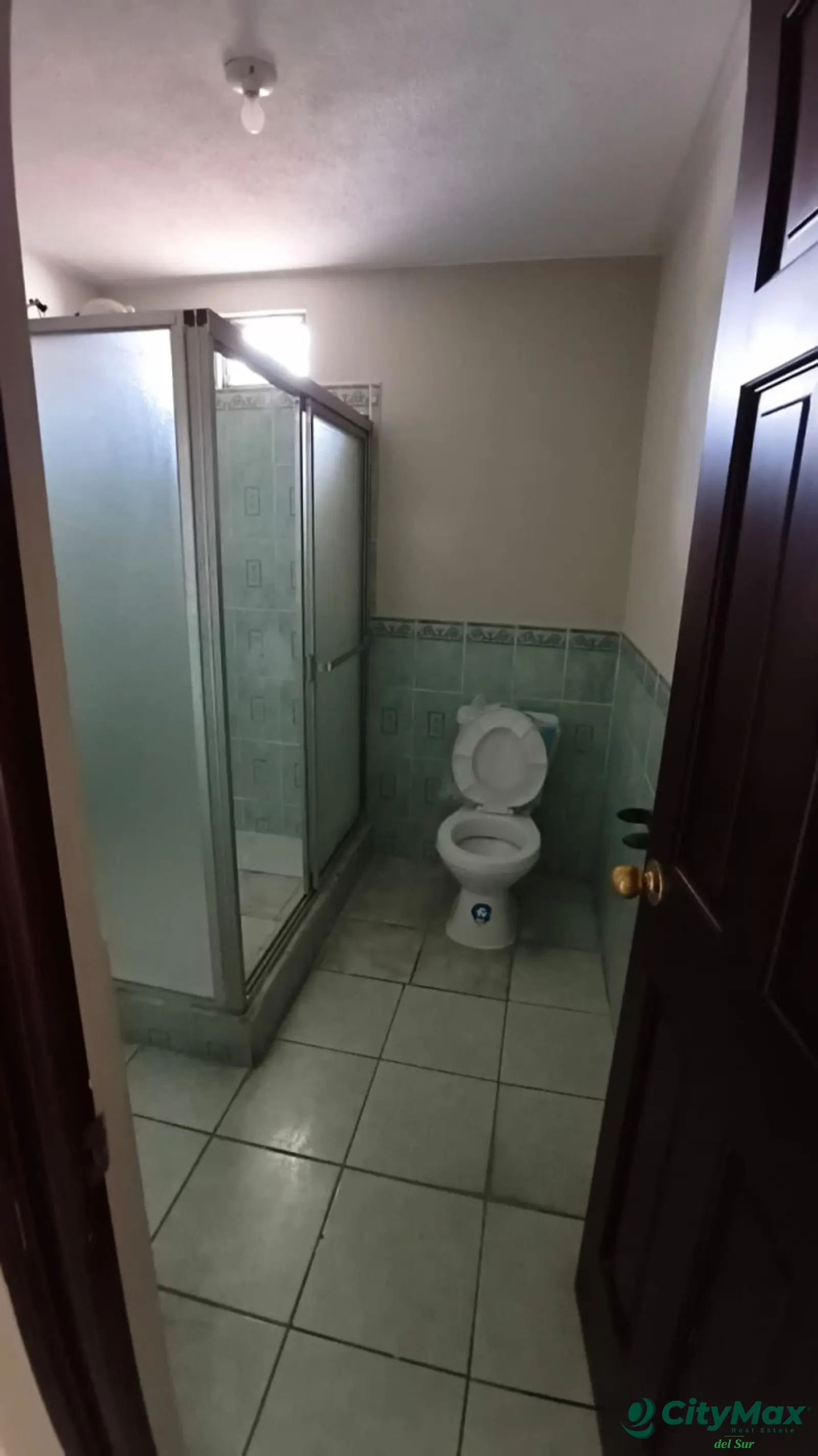 Amplia casa en venta en zona 18 Altos de la Atlántida - foto 7