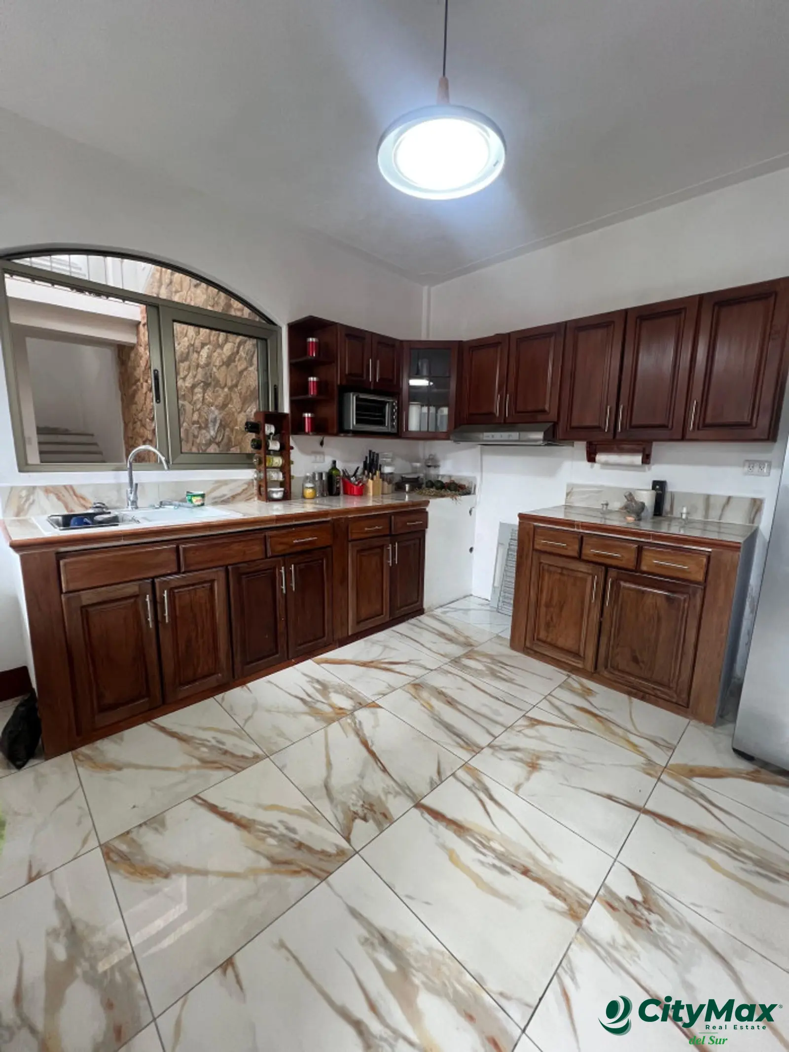 Hermosa Casa moderna en Venta a 10 minutos de Antigua - foto 9