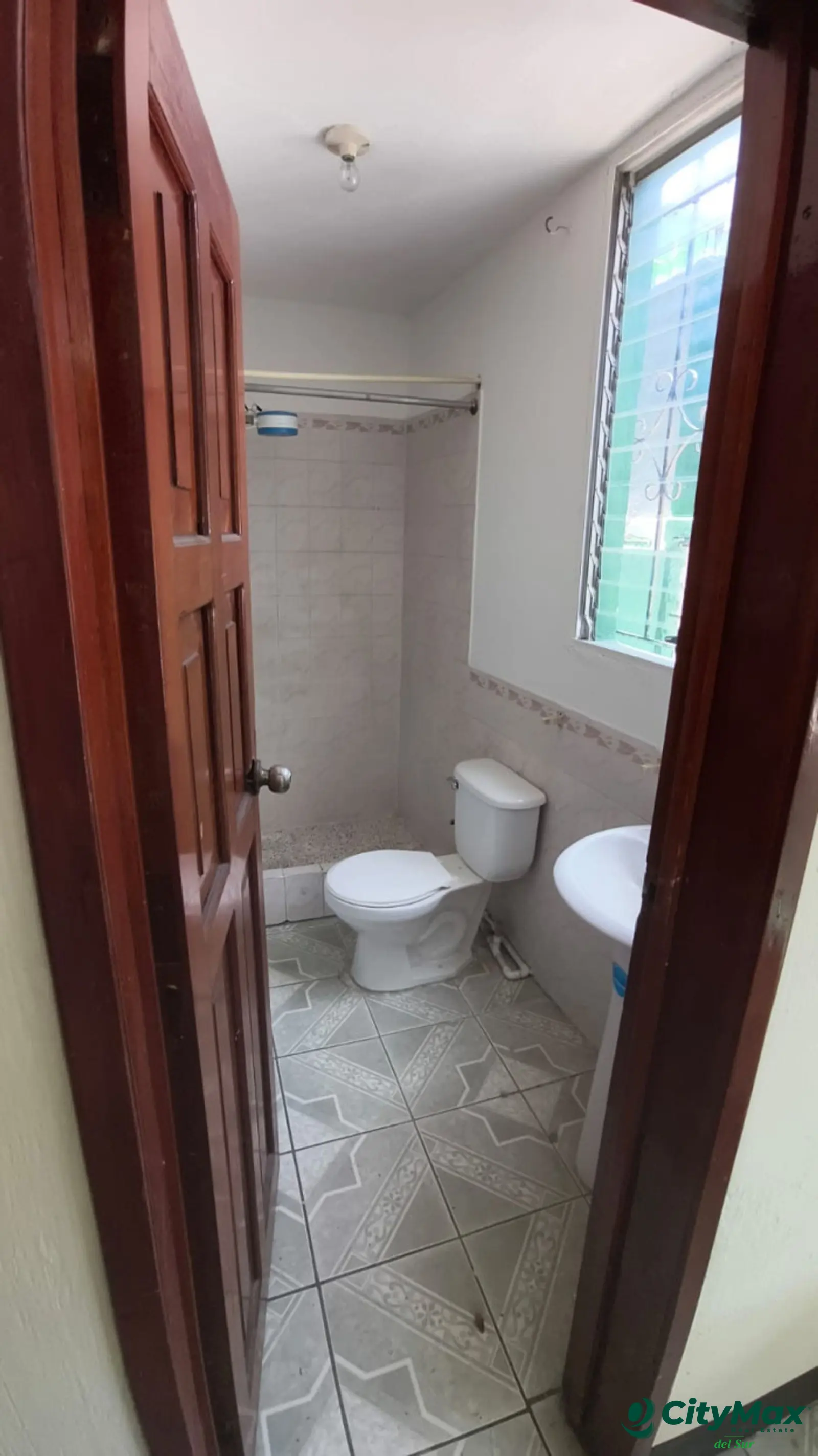 Casa en venta en zona 18 Altos de la Atlántida - foto 3
