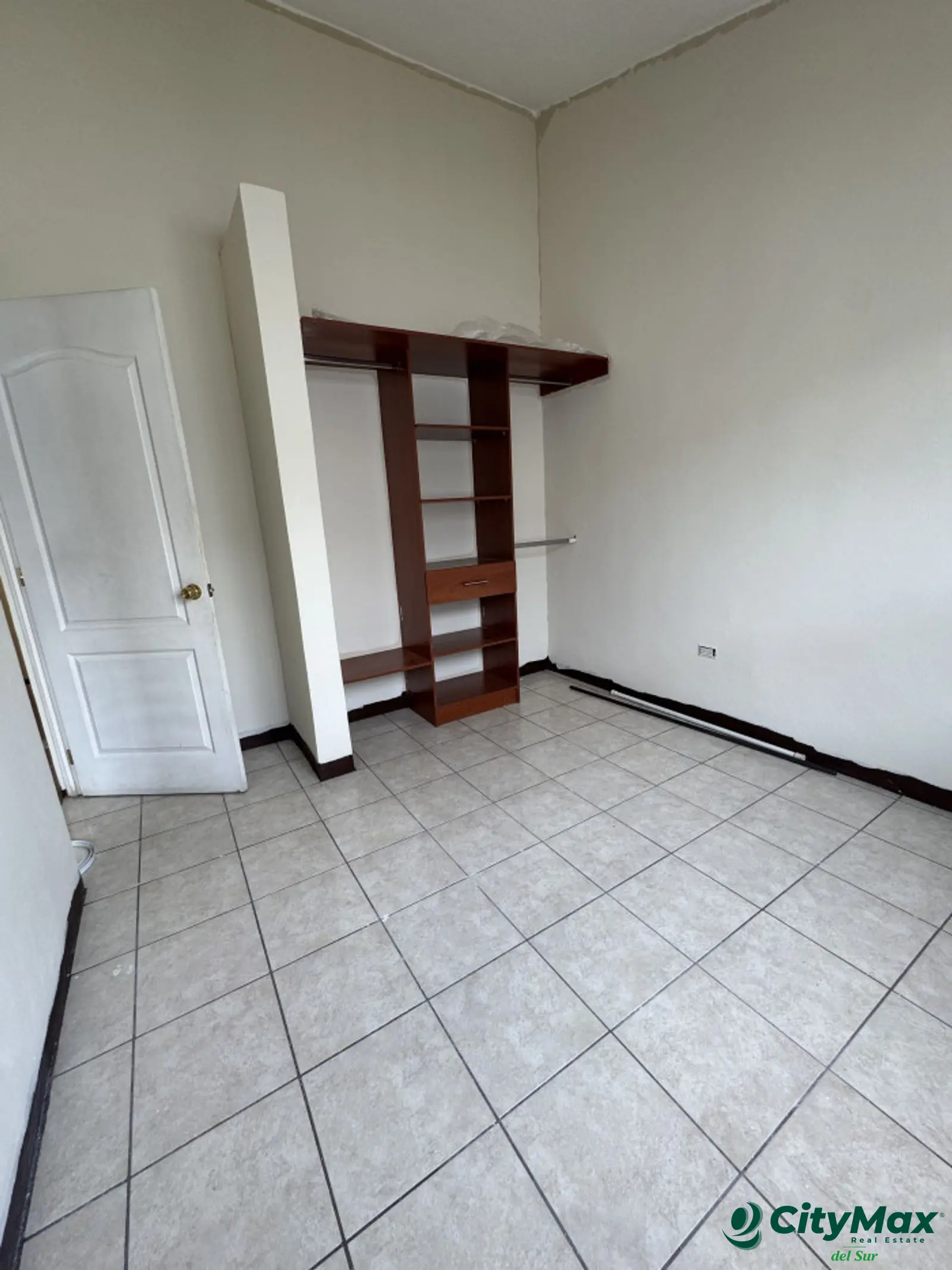 Rento Casa en Cond. Atras de Plaza Villa Nueva - foto 13