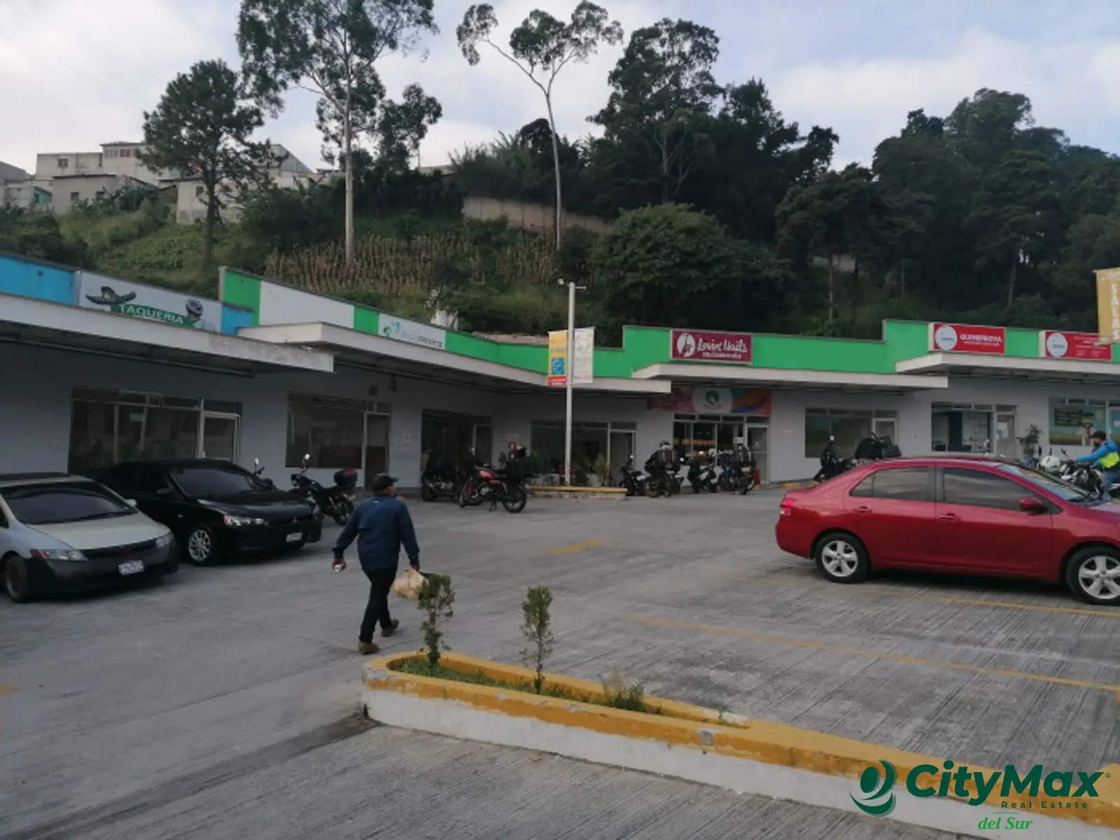 Se renta local en Plaza Comercial Prisma - foto 3