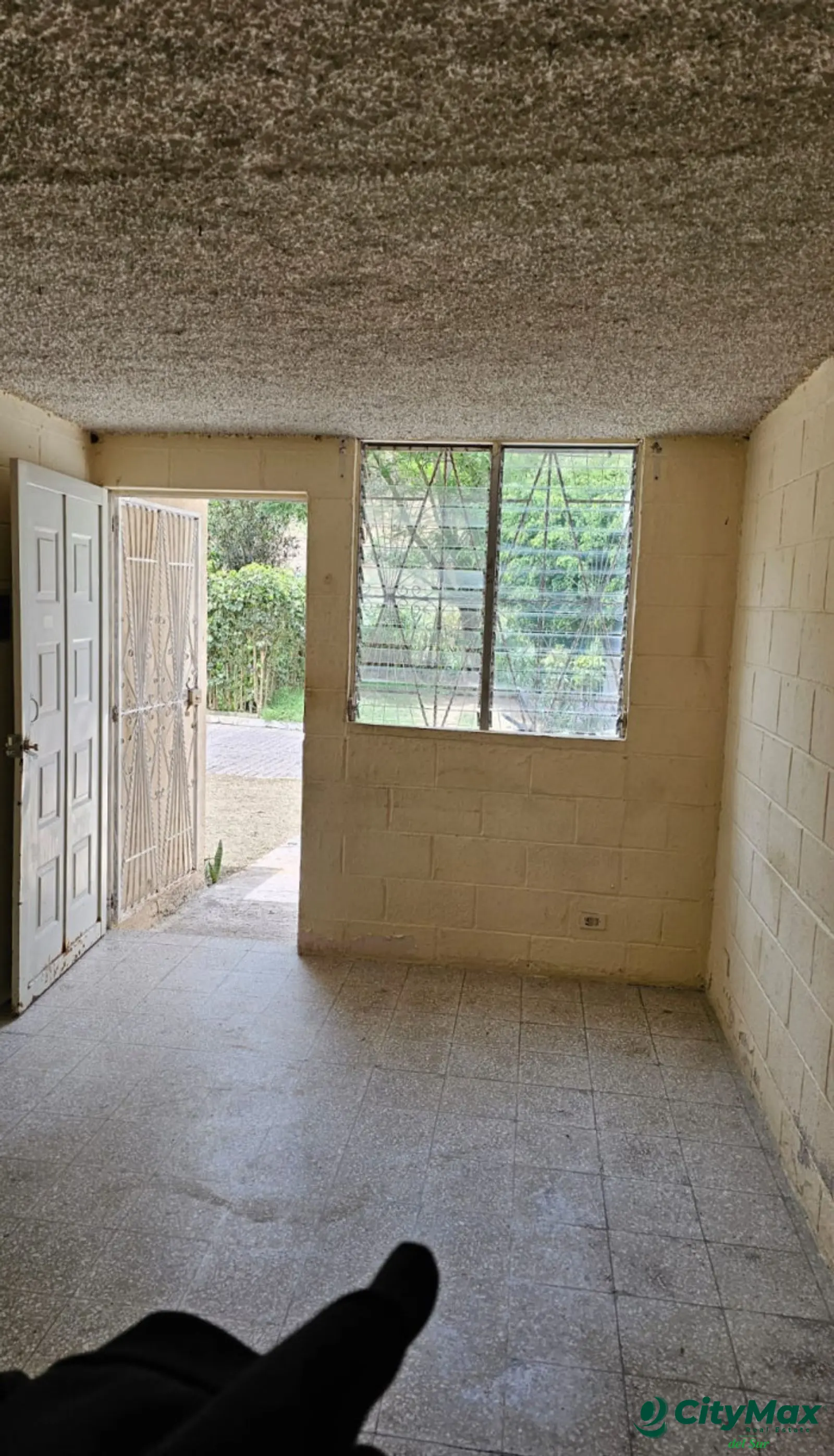 Casa en venta en Villa Nueva con 5 estacionamientos. - foto 3