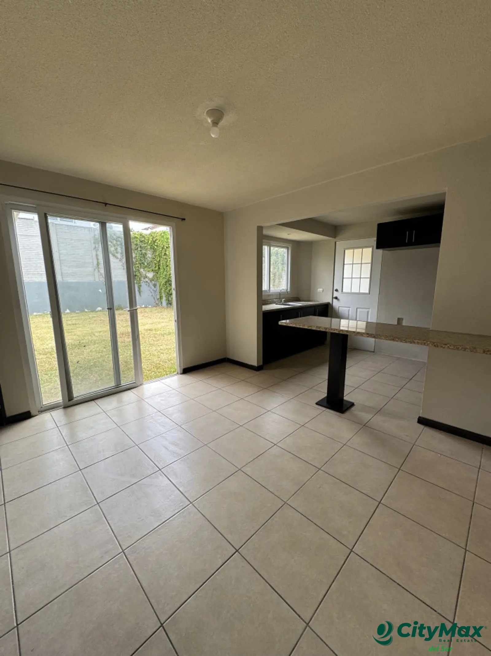 Vendo Casa en Cond en Zona 2 de Villa Nueva (Esquina) - foto 6