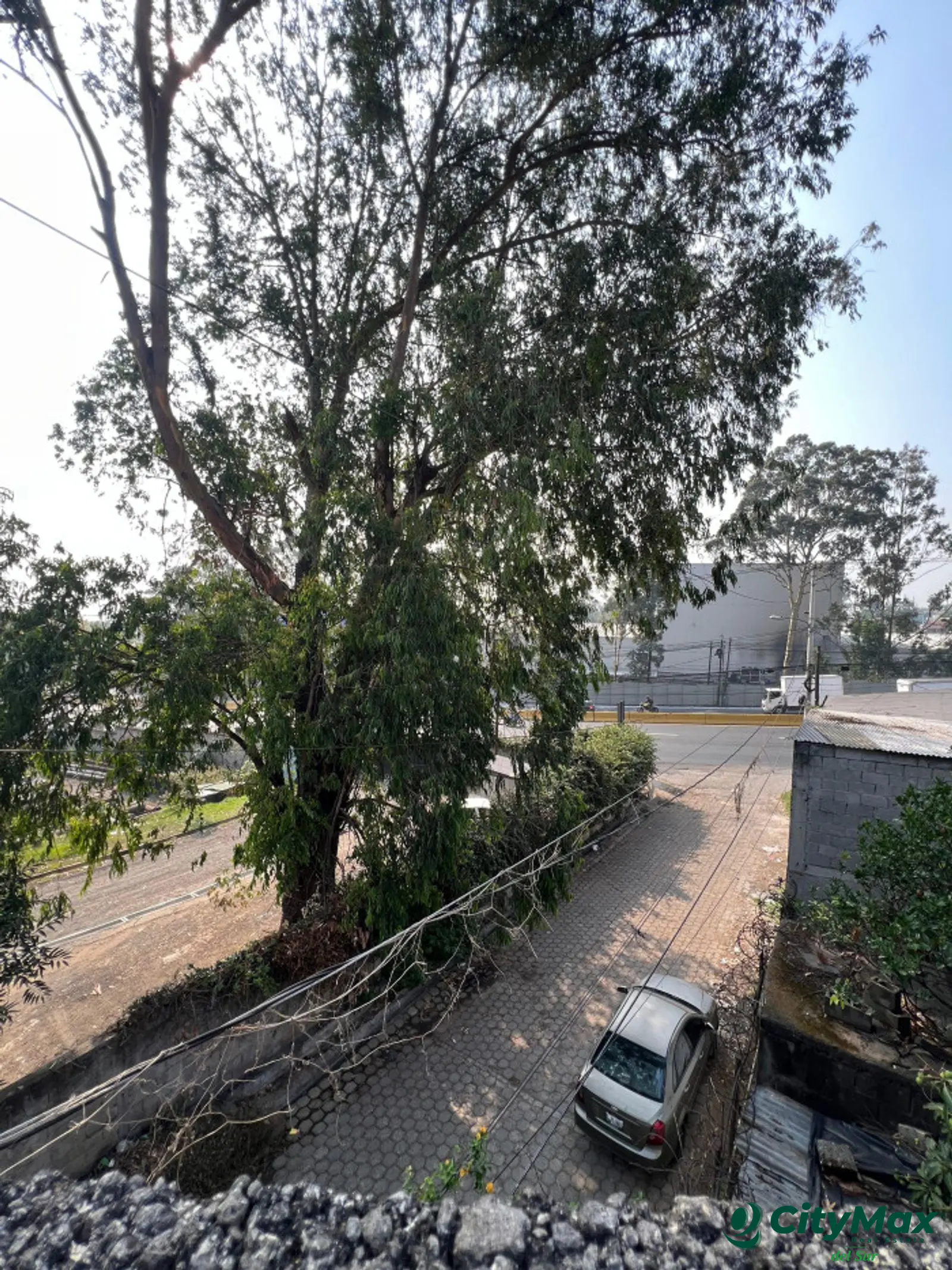 Casa en venta para uso comercial e industrial - foto 3