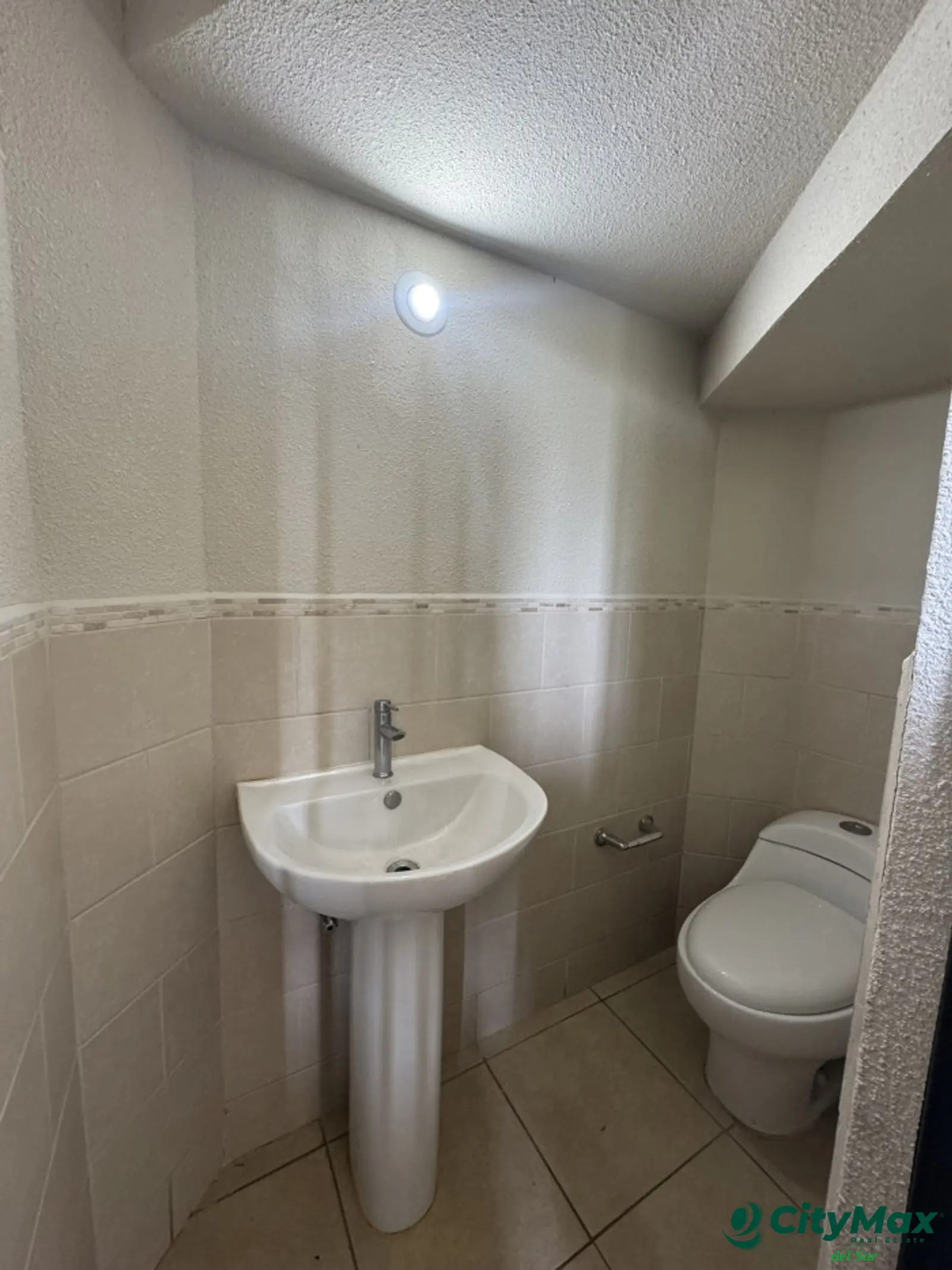 Vendo Casa en Cond en Zona 2 de Villa Nueva (Esquina) - foto 5