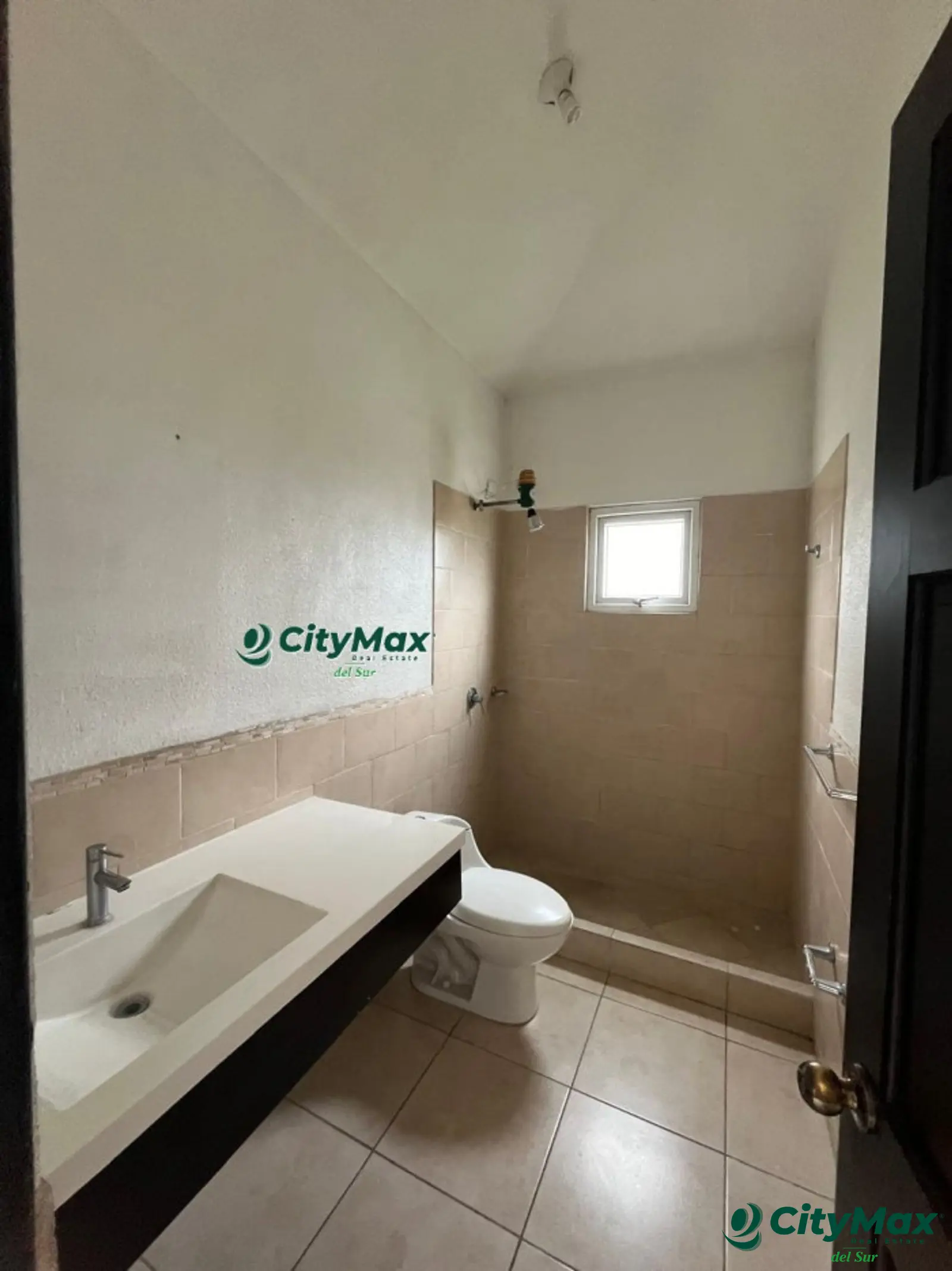 Casa en venta Sector 2 en Hacienda de Las Flores - Servicio Sanitario