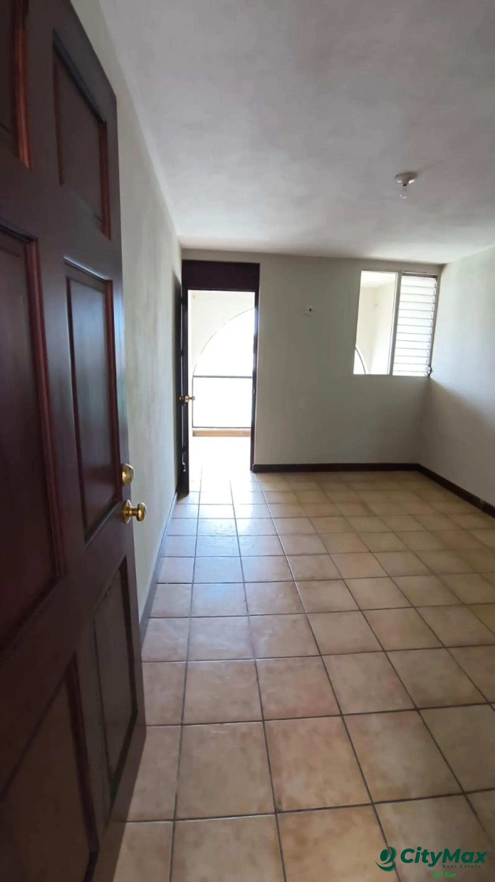 Amplia casa en venta en zona 18 Altos de la Atlántida - foto 20