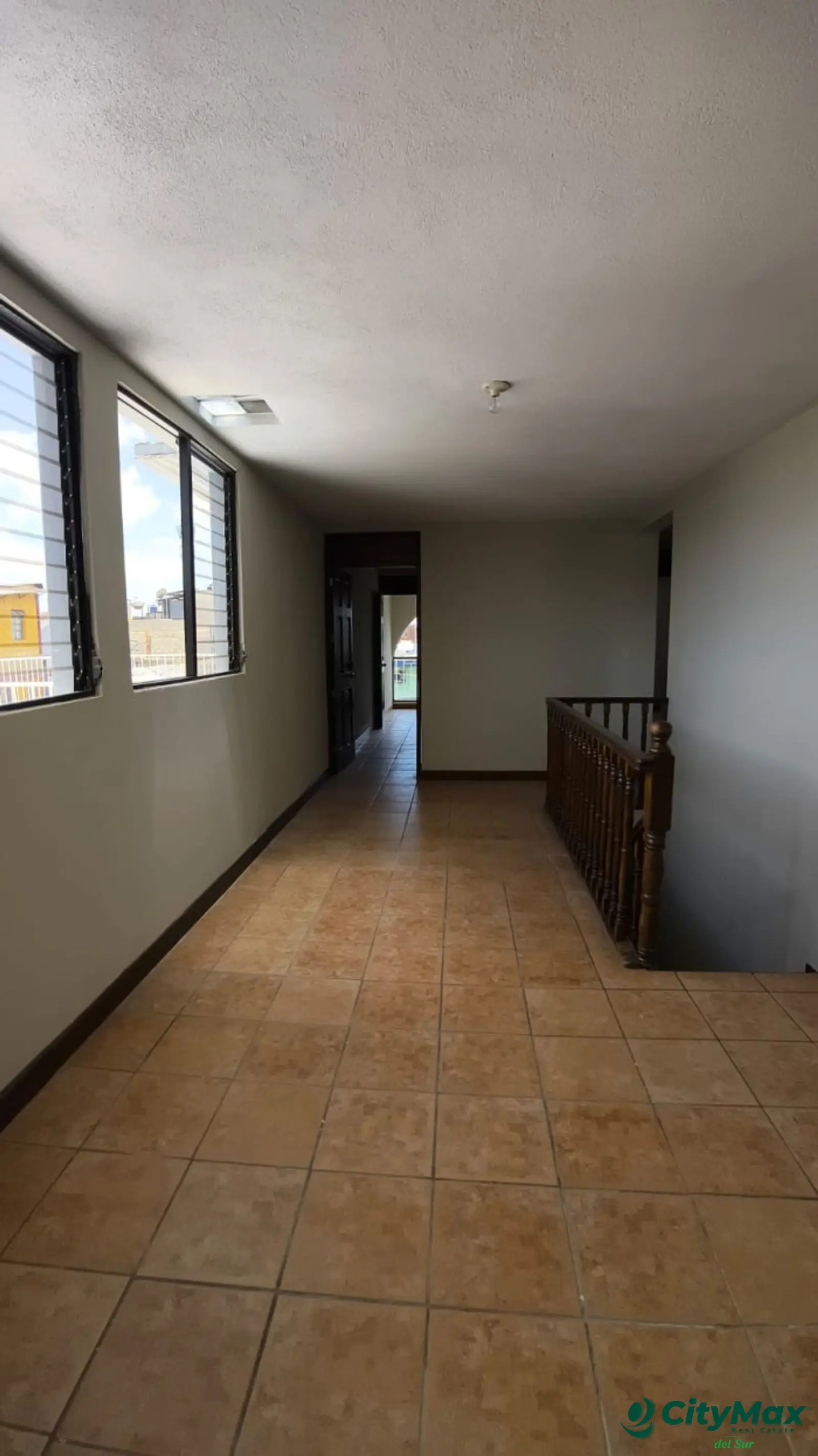 Amplia casa en venta en zona 18 Altos de la Atlántida - foto 28