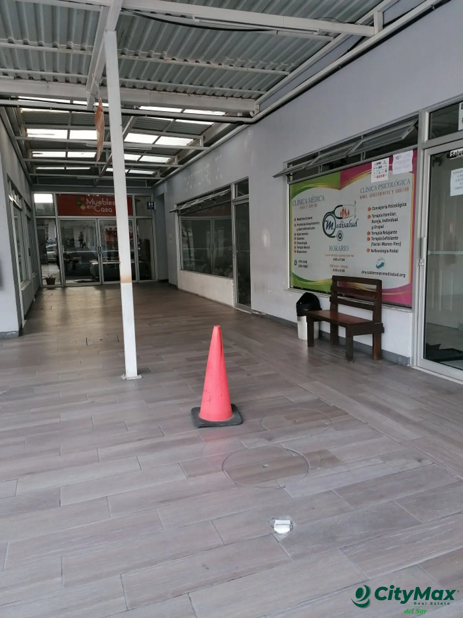 Se renta local en Plaza Comercial Prisma - foto 5