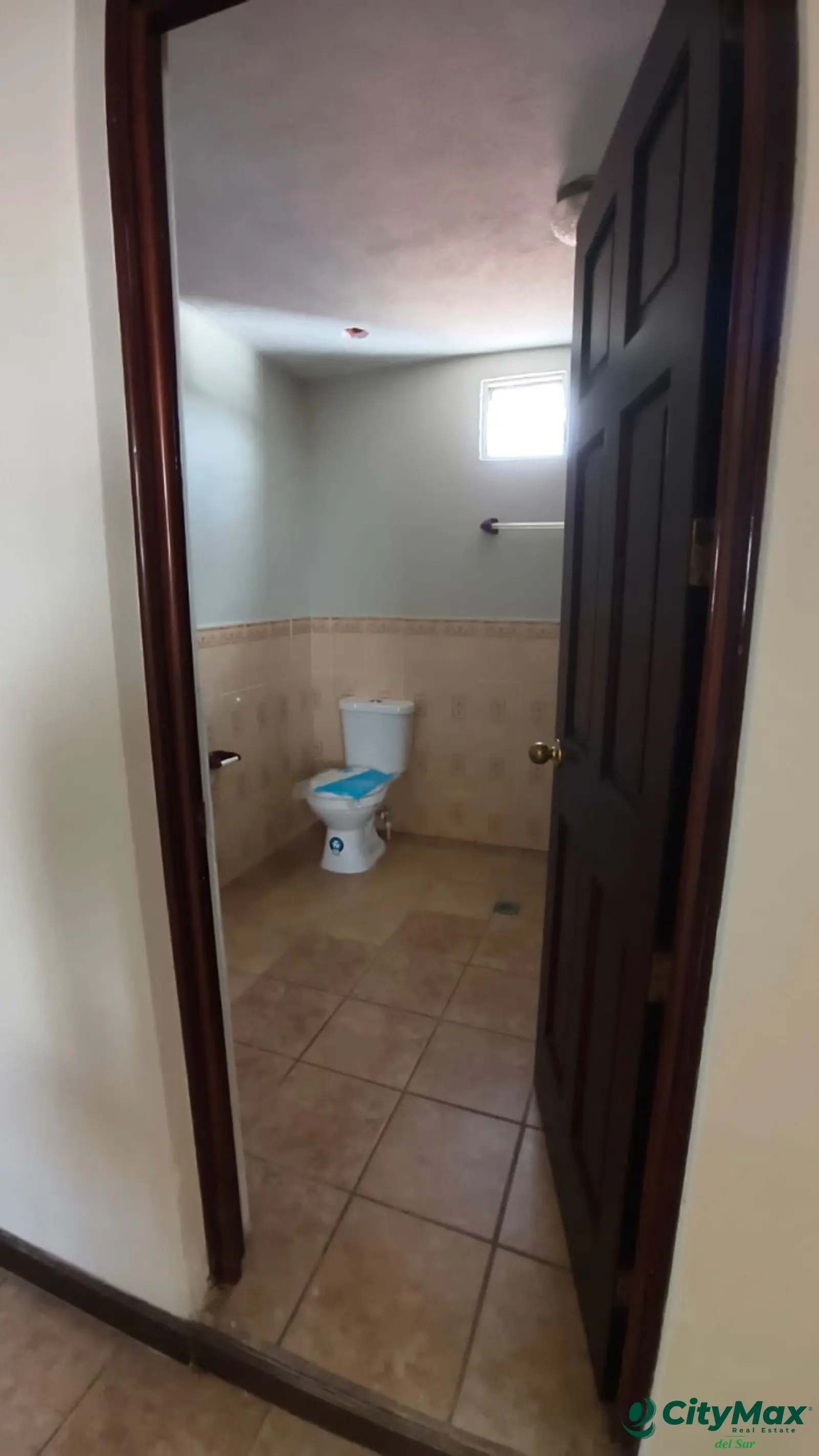 Amplia casa en venta en zona 18 Altos de la Atlántida - foto 26
