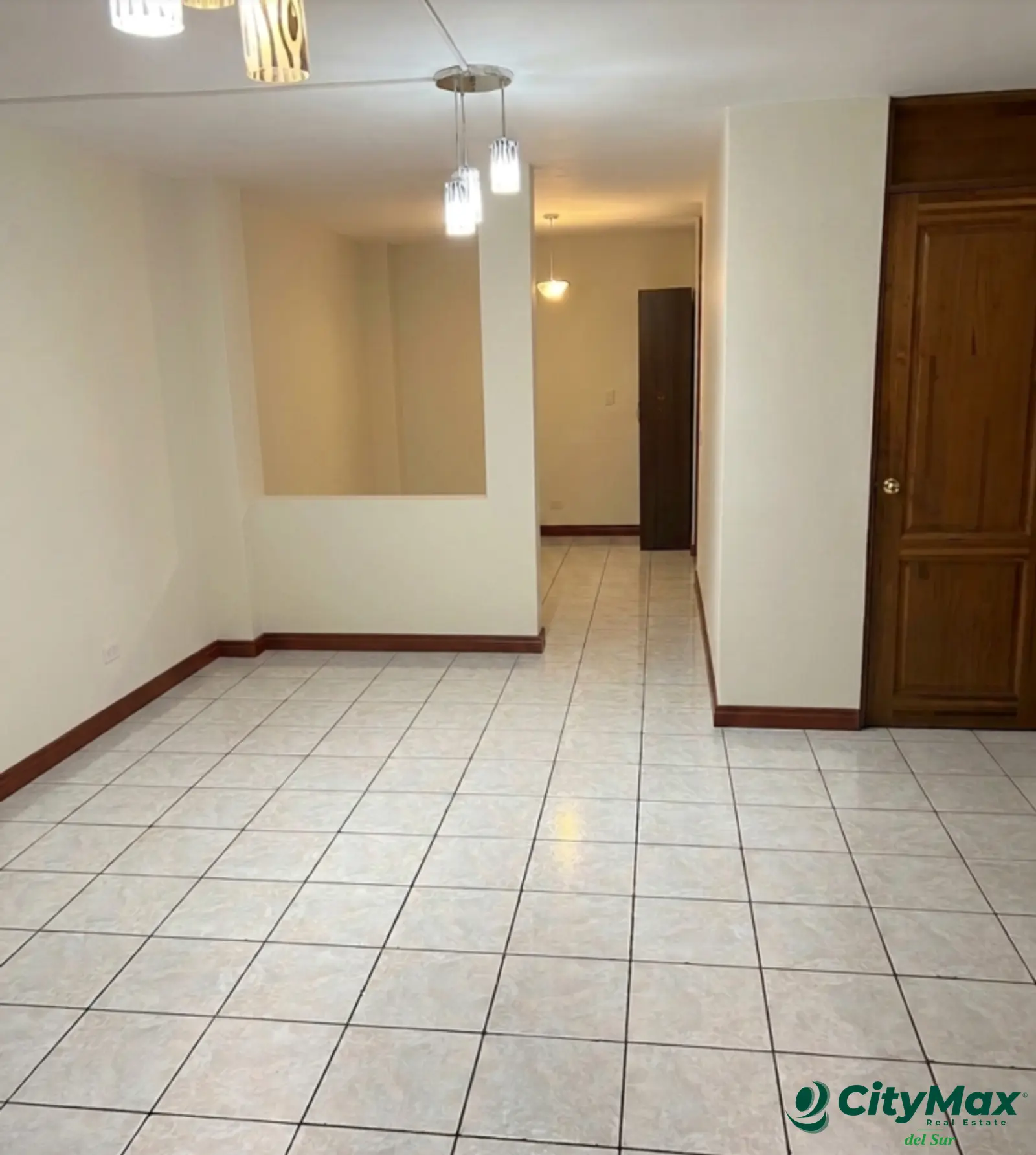 Casa en Venta Zona 18 dentro de residencial  - foto 9