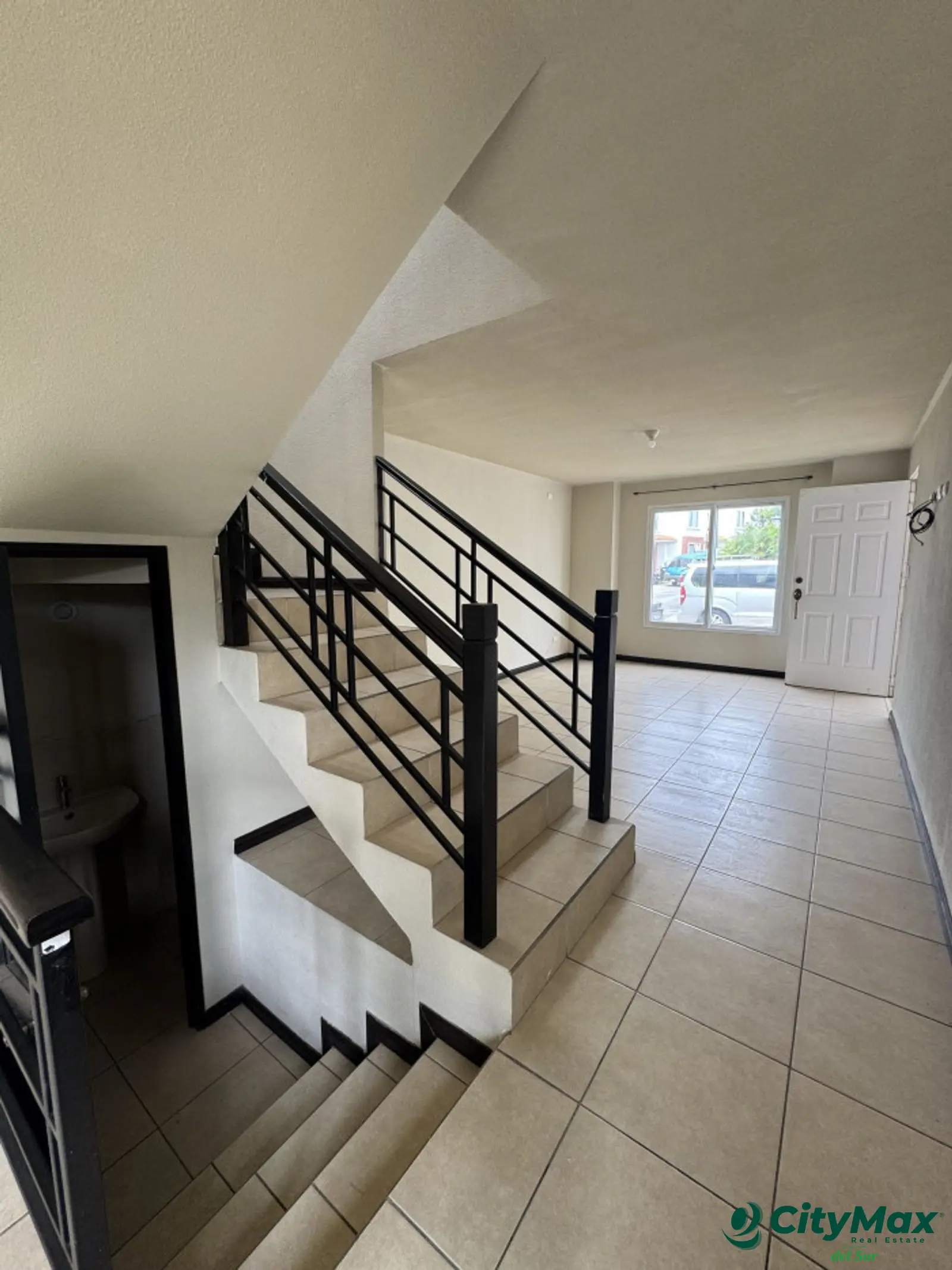 Vendo Casa en Cond en Zona 2 de Villa Nueva (Esquina) - foto 4
