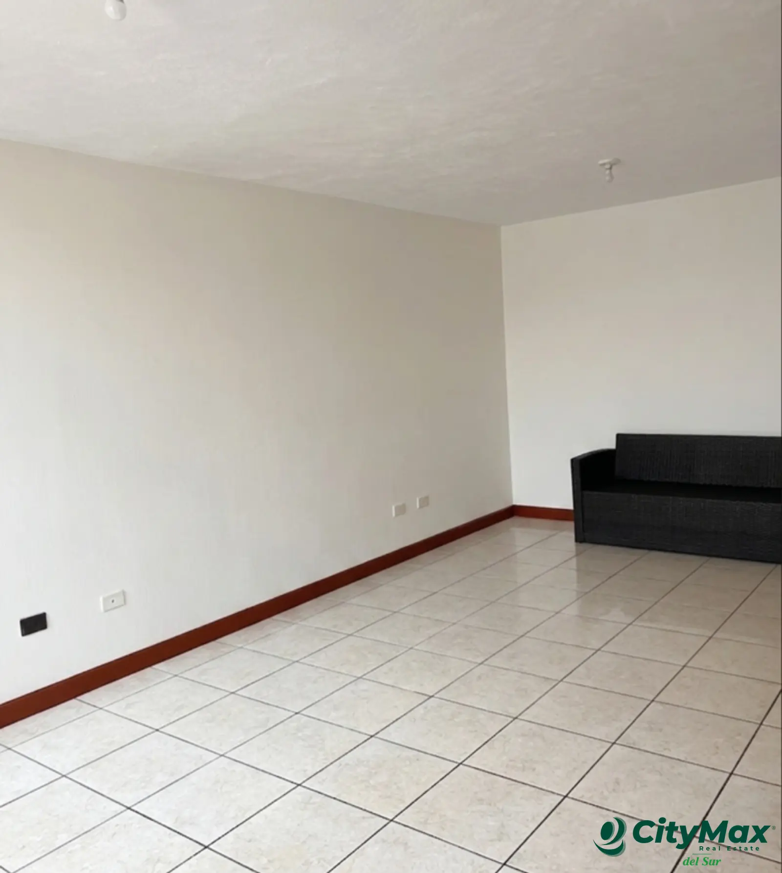 Casa en Venta Zona 18 dentro de residencial  - foto 6