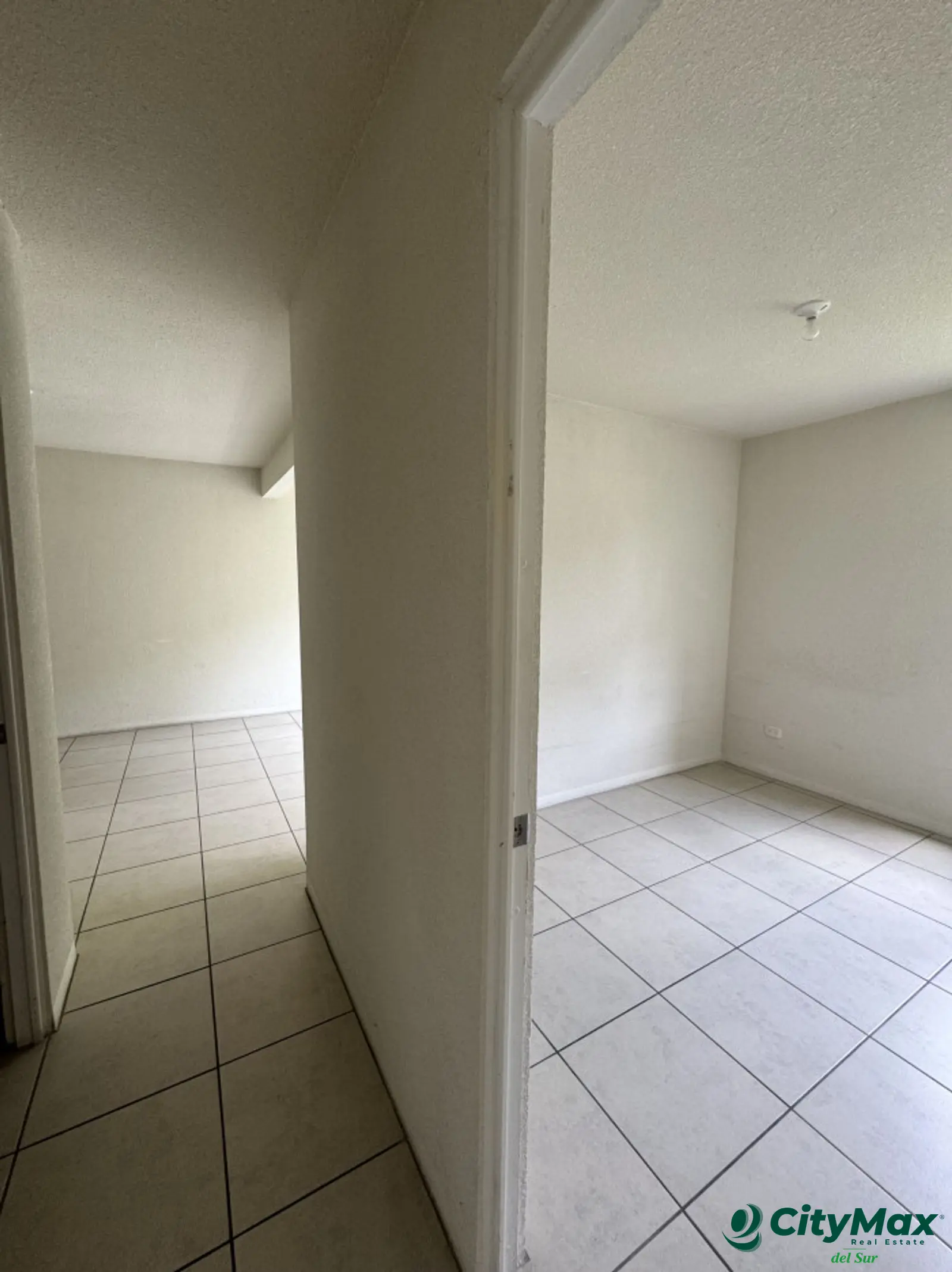 Vendo Apartamento en Edificio Entre Valles Villa Nueva  - foto 11