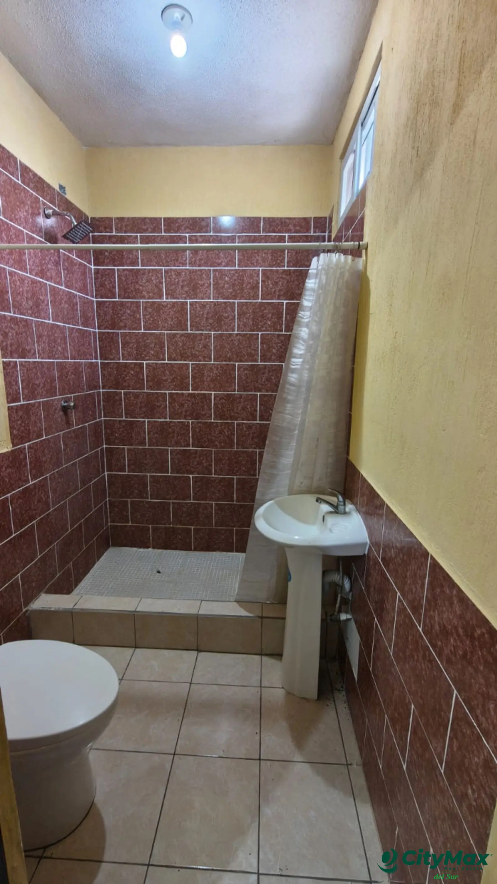 preciosa casa en venta en Villa Canales - foto 3