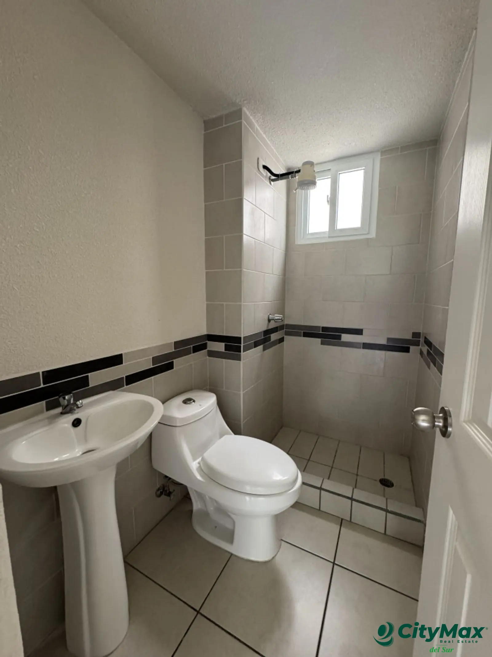 Vendo Apartamento en Edificio Entre Valles Villa Nueva  - foto 14