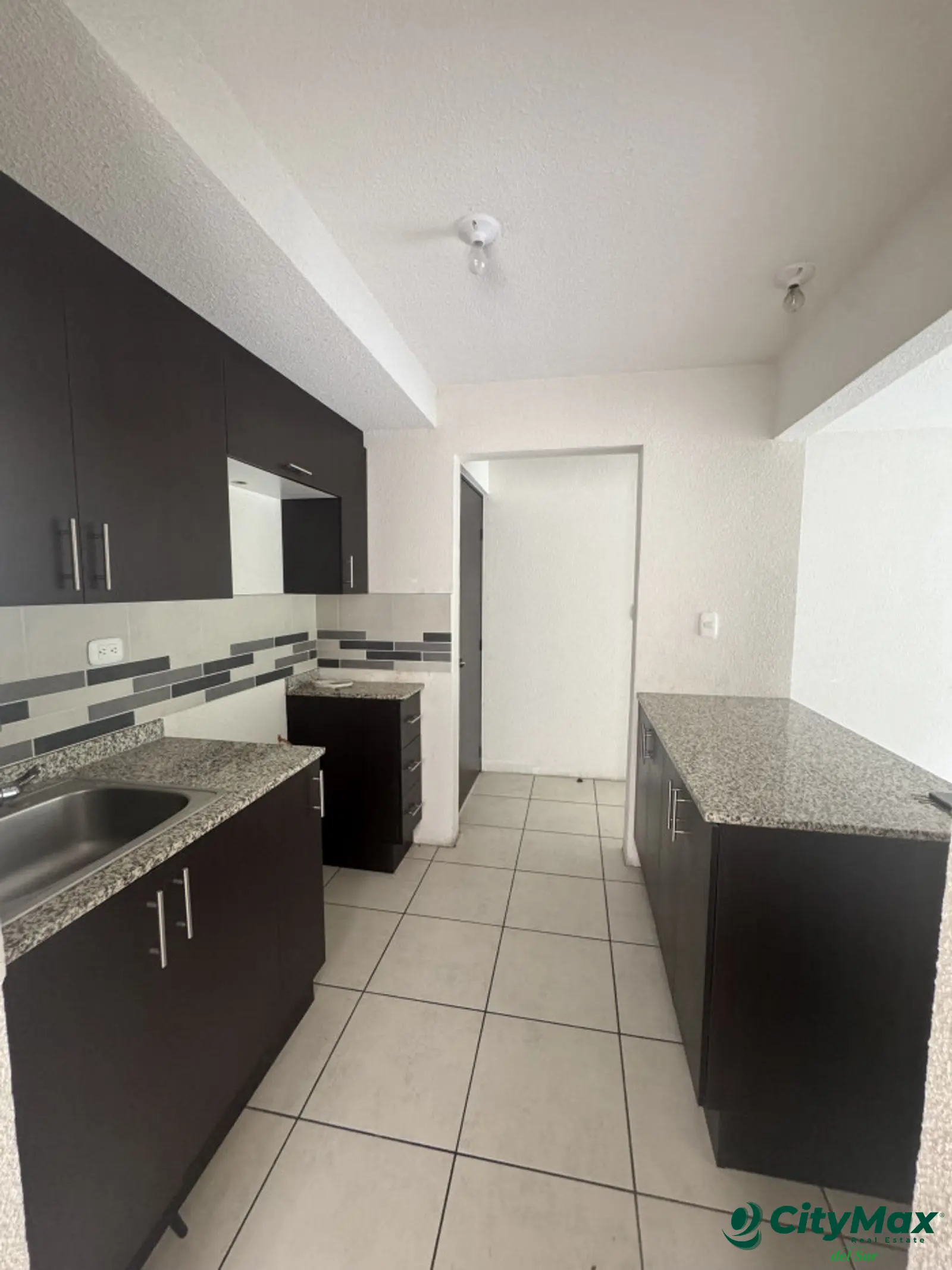 Vendo Apartamento en Edificio Entre Valles Villa Nueva  - foto 5