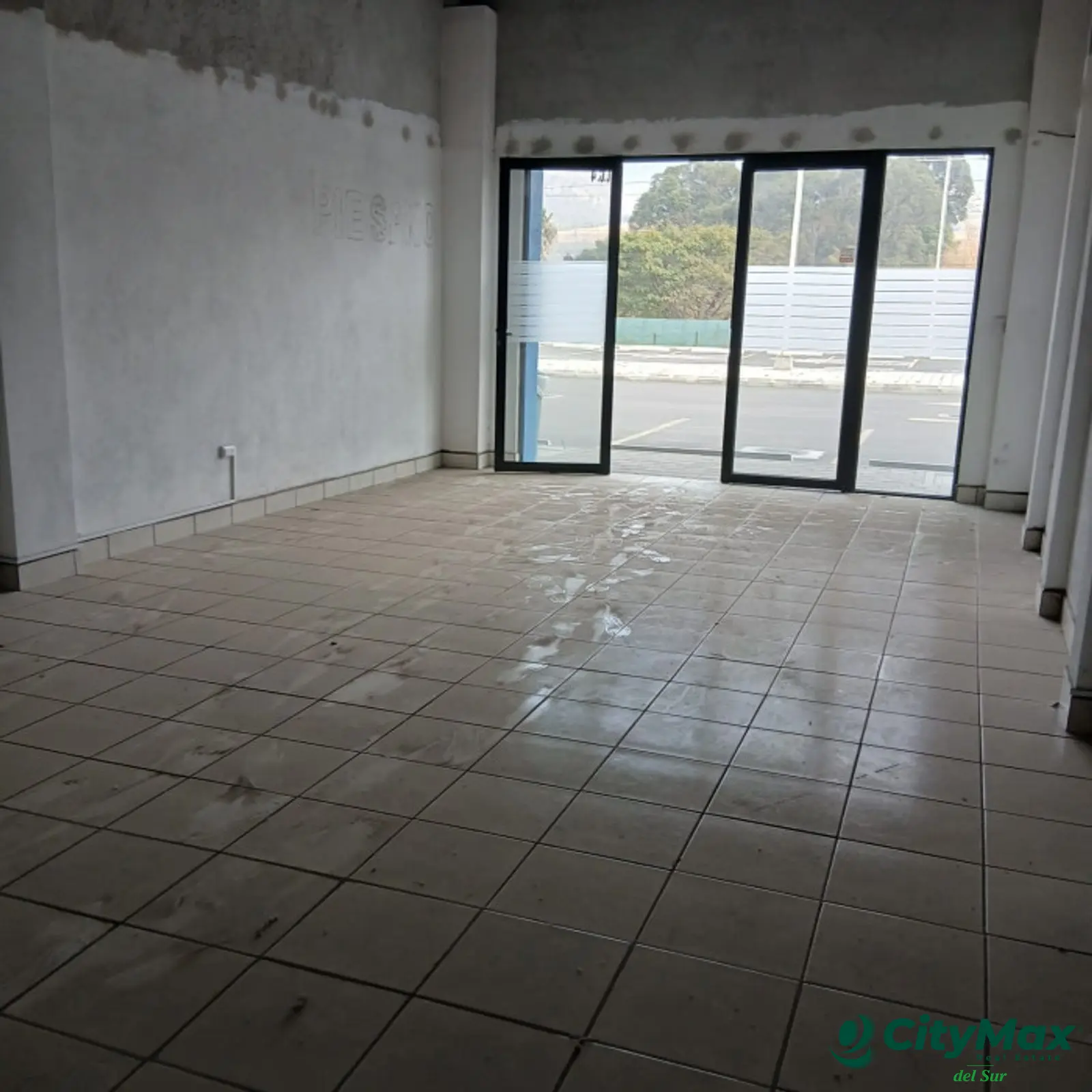 Local Comercial en Renta en Interlago Amatitlán - foto 6
