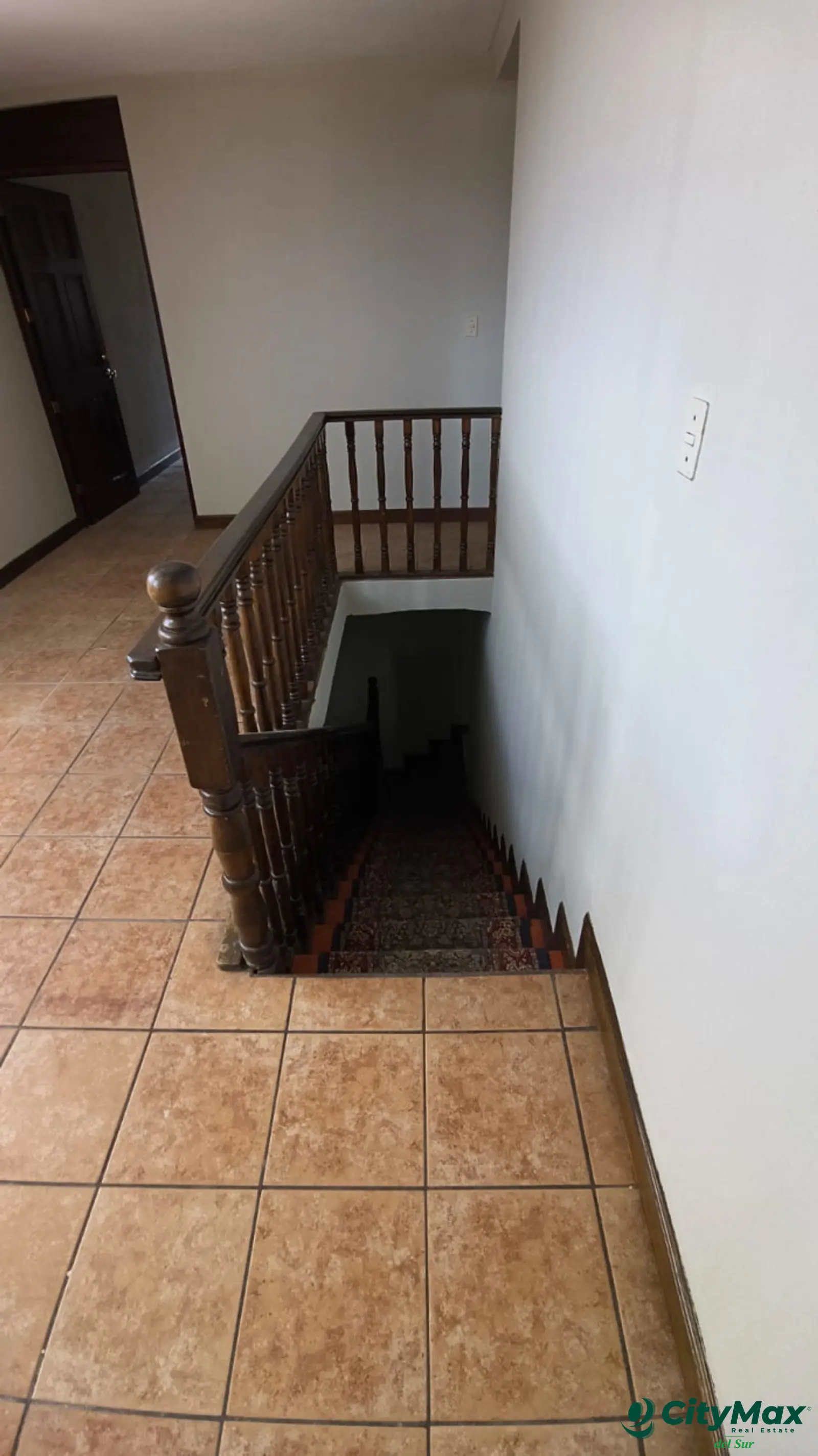 Amplia casa en venta en zona 18 Altos de la Atlántida - foto 11