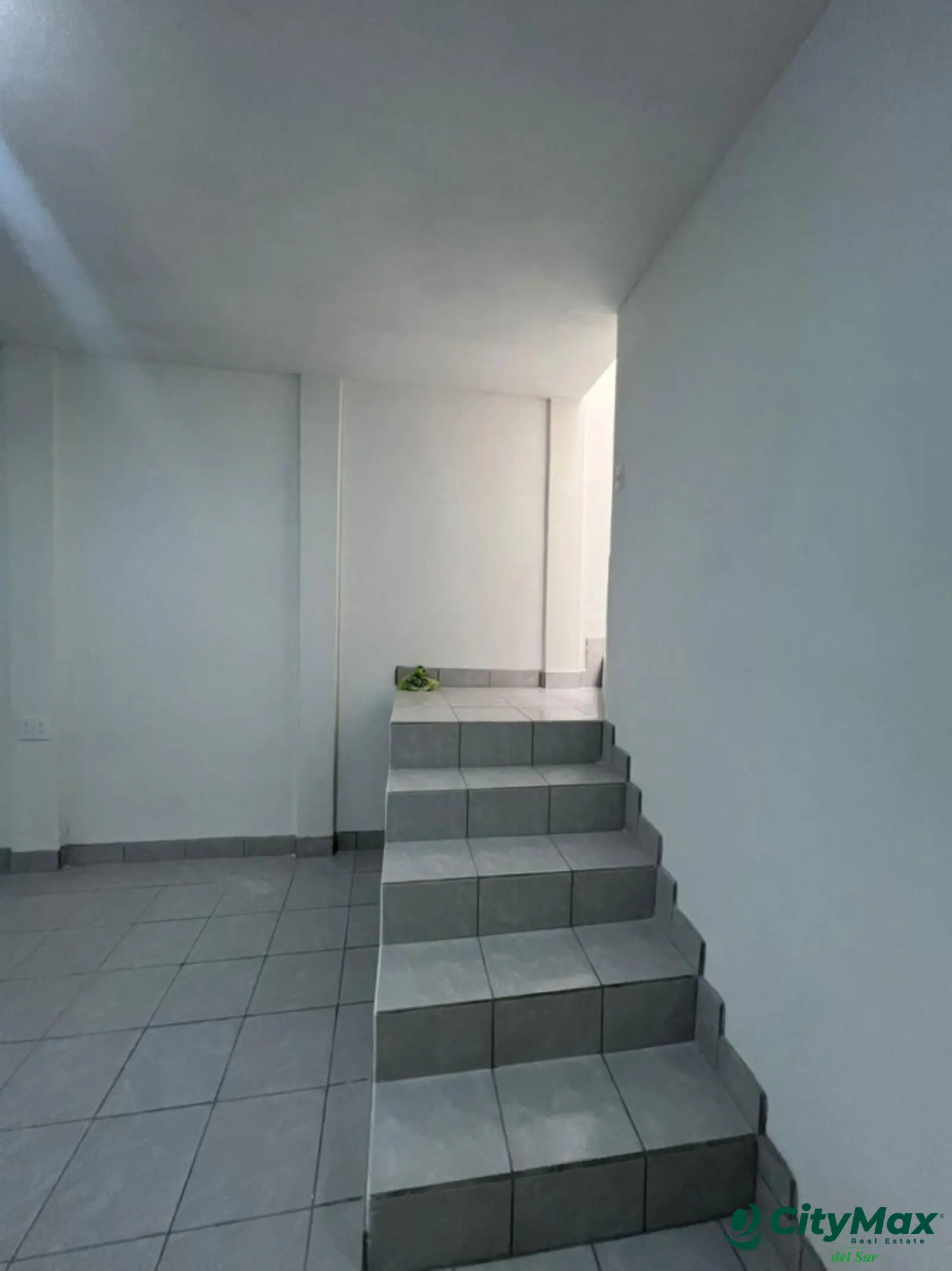 Casa con uso de suelo comercial. - foto 13