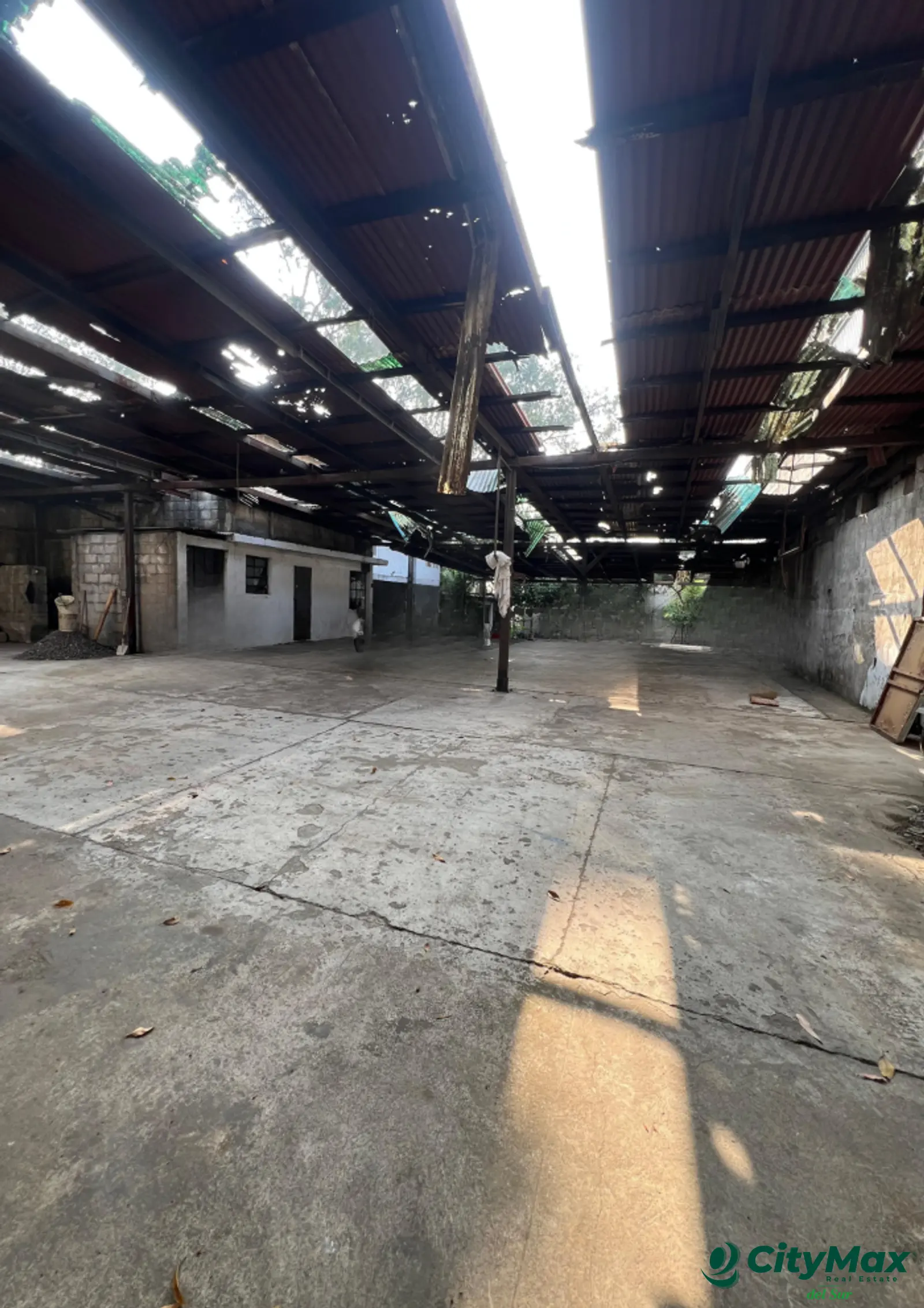 Casa en venta para uso comercial e industrial - foto 10