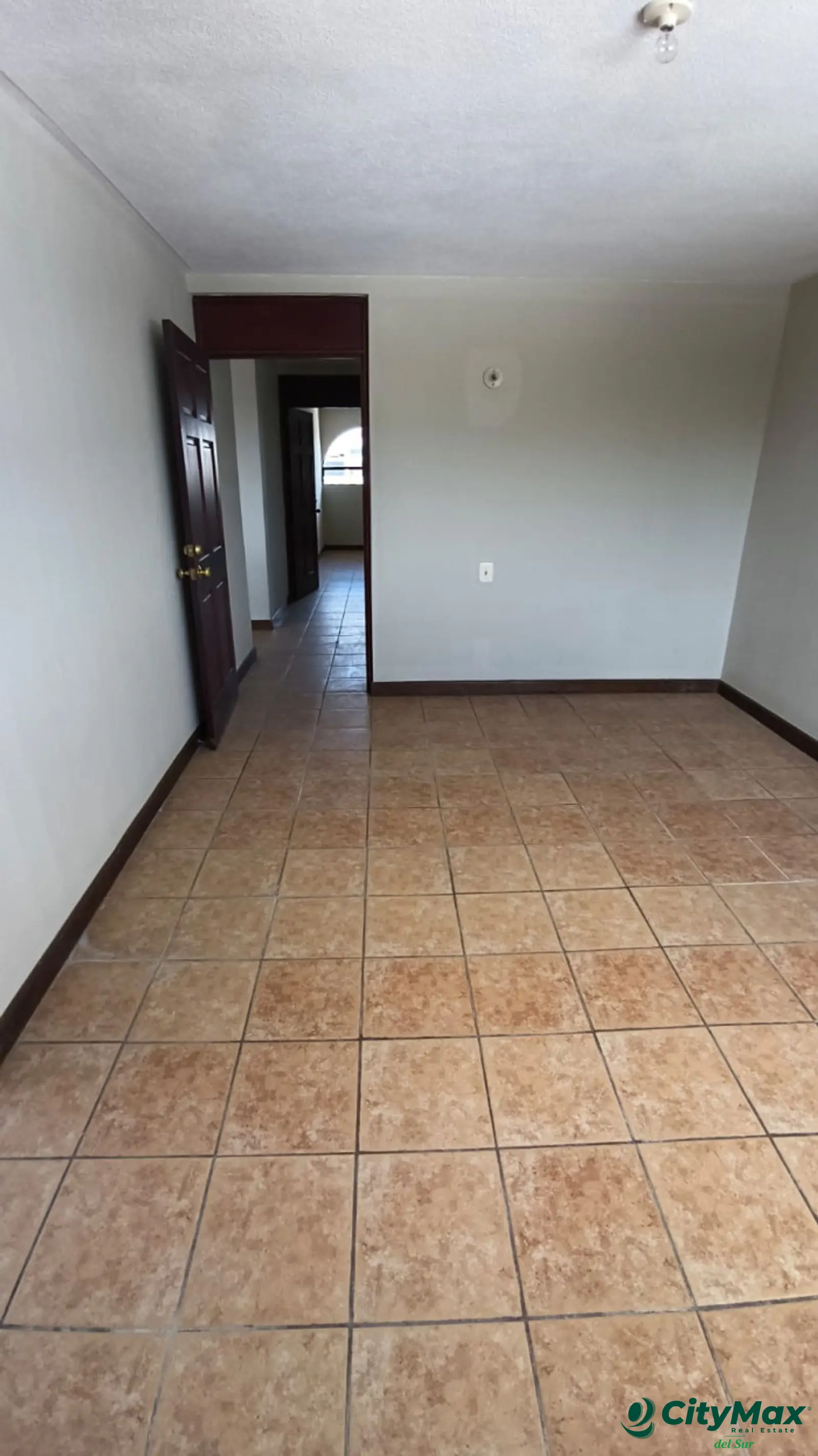 Amplia casa en venta en zona 18 Altos de la Atlántida - foto 29