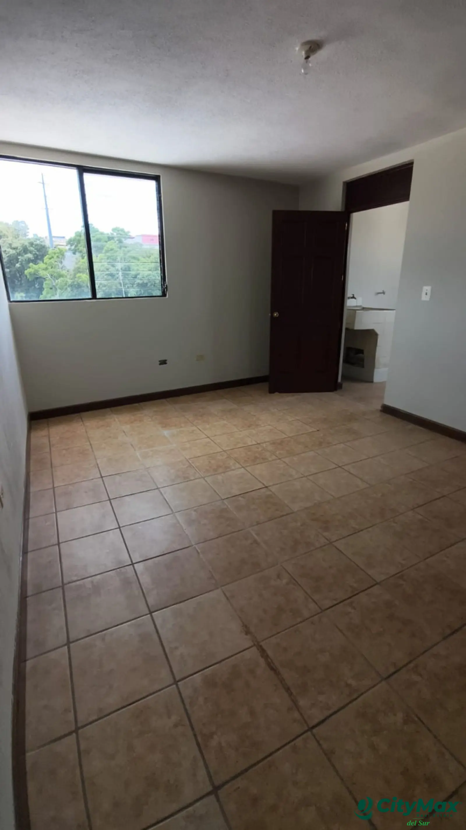 Amplia casa en venta en zona 18 Altos de la Atlántida - foto 25
