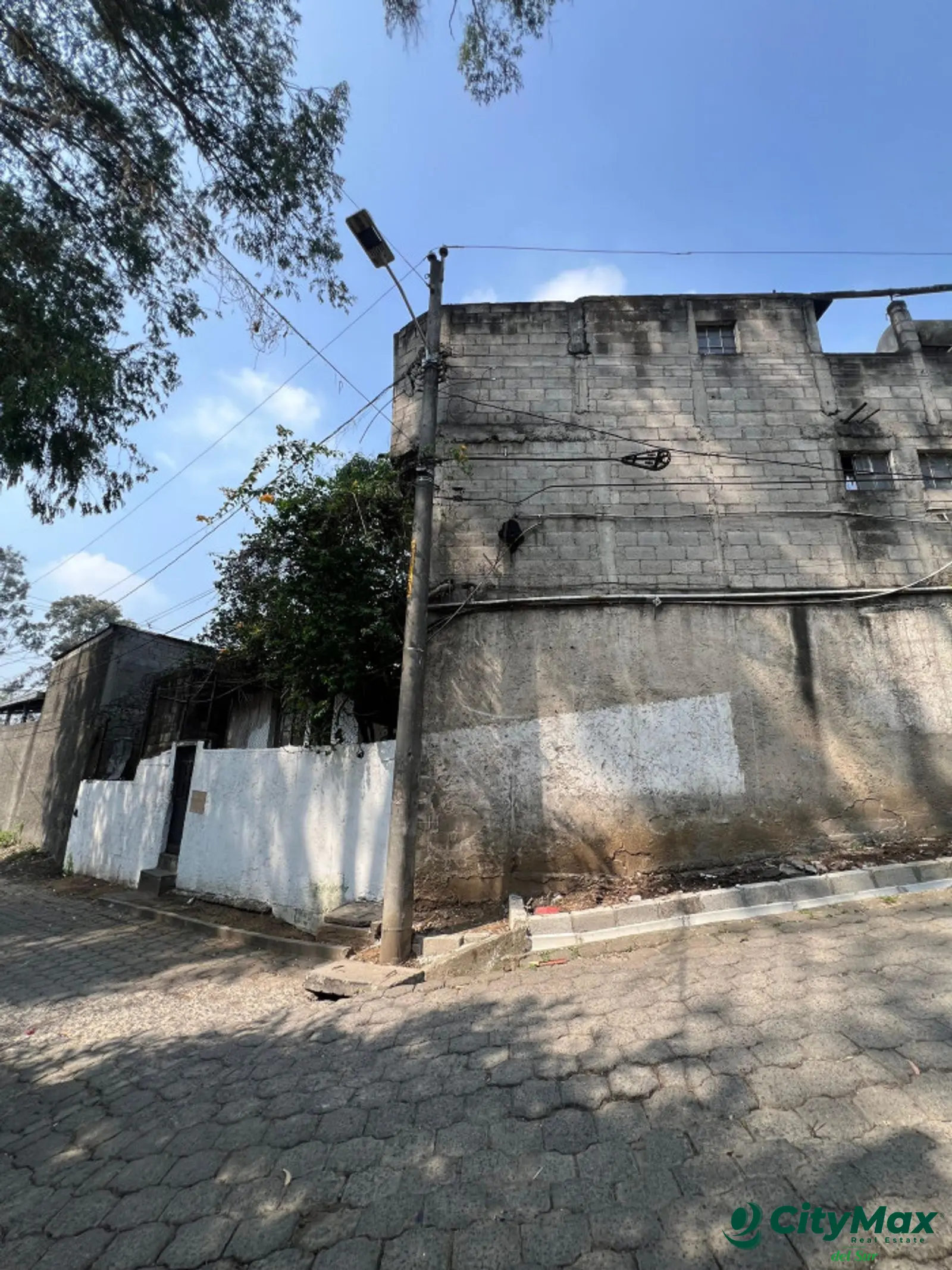 Casa en venta para uso comercial e industrial - foto 2
